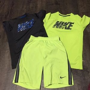 Bundle of Nike boy large clothing